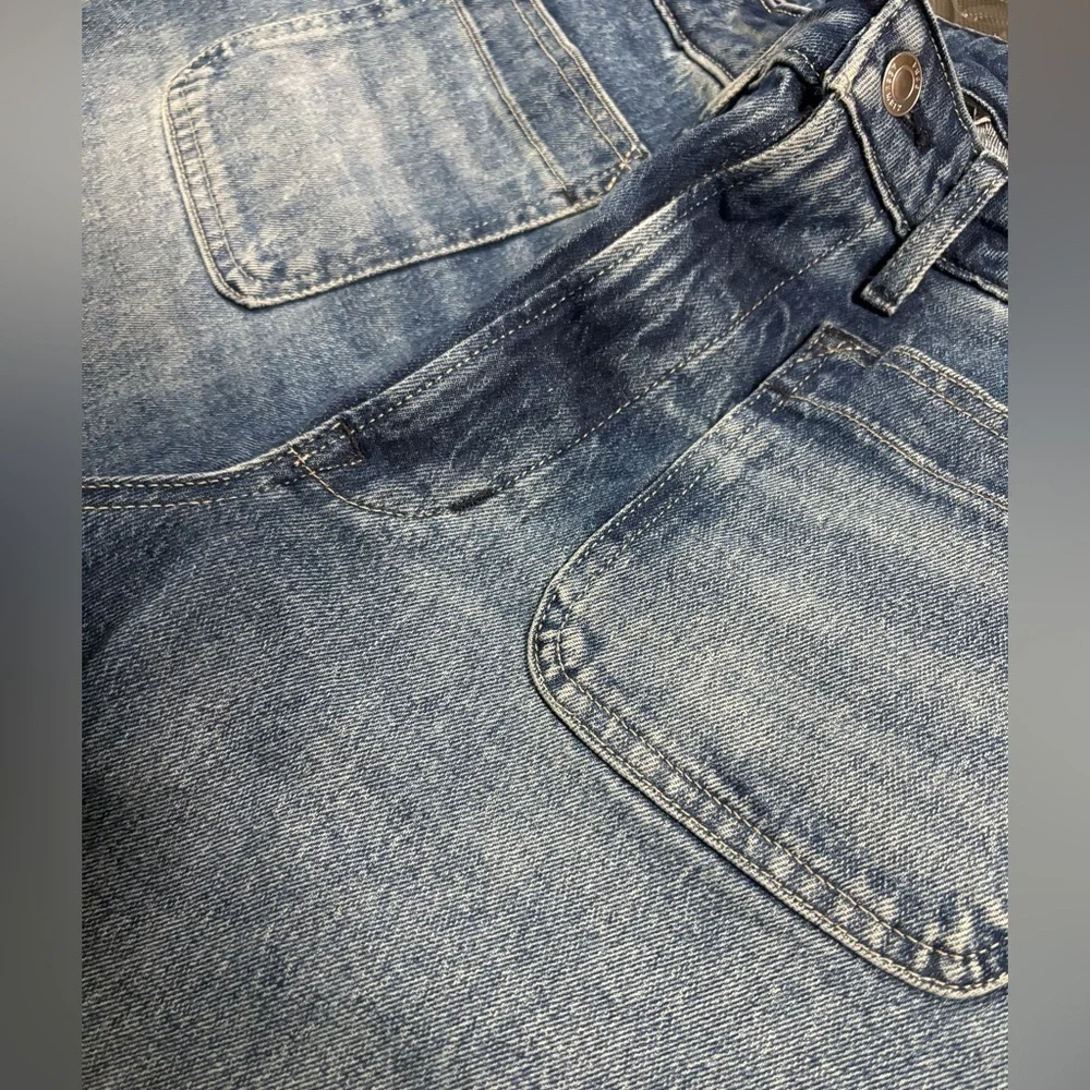 Super High Rise Wide Leg Jeans Raw Hem Cropped Size 16